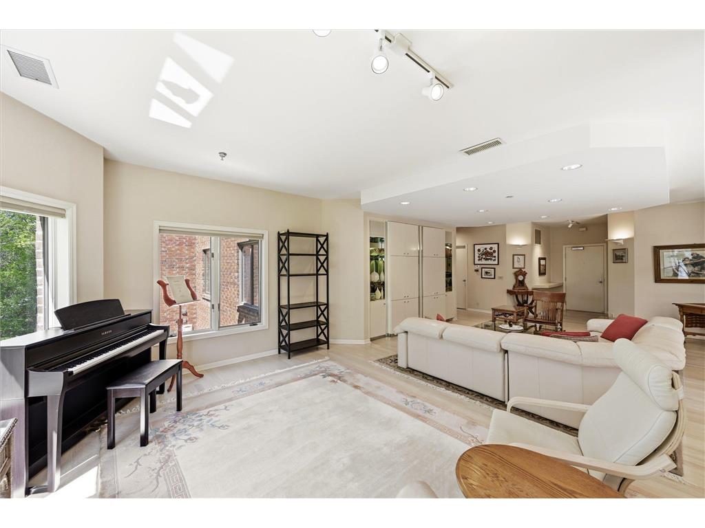 3531 Oakton Drive #2005 Minnetonka MN 55305 7071601 image12