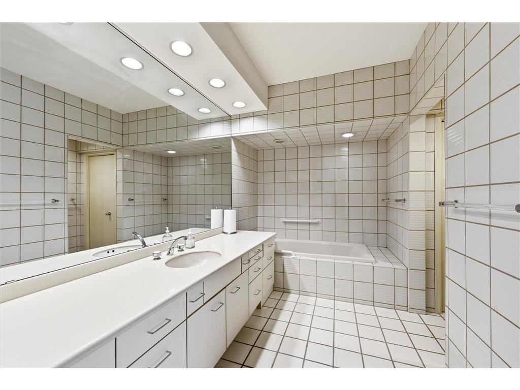 3531 Oakton Drive #2005 Minnetonka MN 55305 7071601 image24