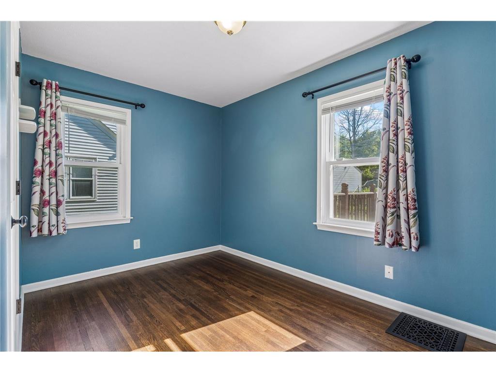 3537 Valley Street NE Minneapolis MN 55418 7071795 image12