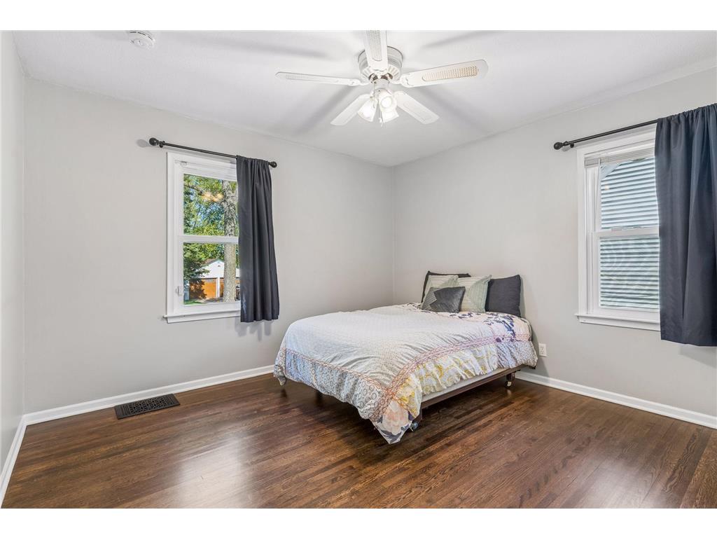 3537 Valley Street NE Minneapolis MN 55418 7071795 image9