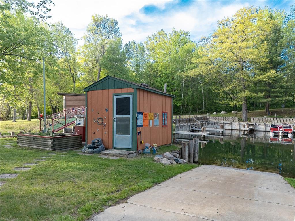  Wabedo Twp MN 56655 - Woman 7056210 image13