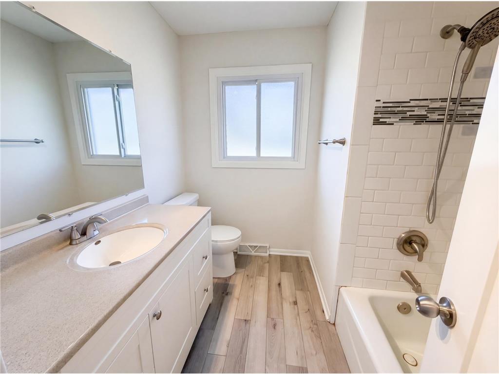 354 111th Avenue NW Coon Rapids MN 55448 7053999 image15