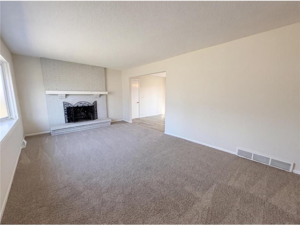 354 111th Avenue NW Coon Rapids MN 55448 7053999 image18