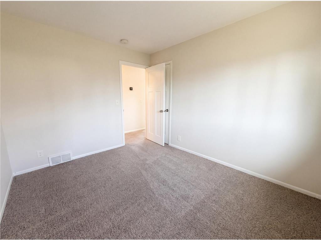 354 111th Avenue NW Coon Rapids MN 55448 7053999 image19