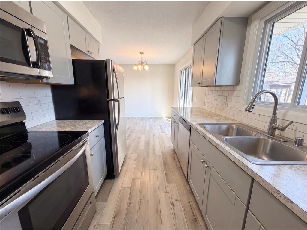 354 111th Avenue NW Coon Rapids MN 55448 7053999 image2