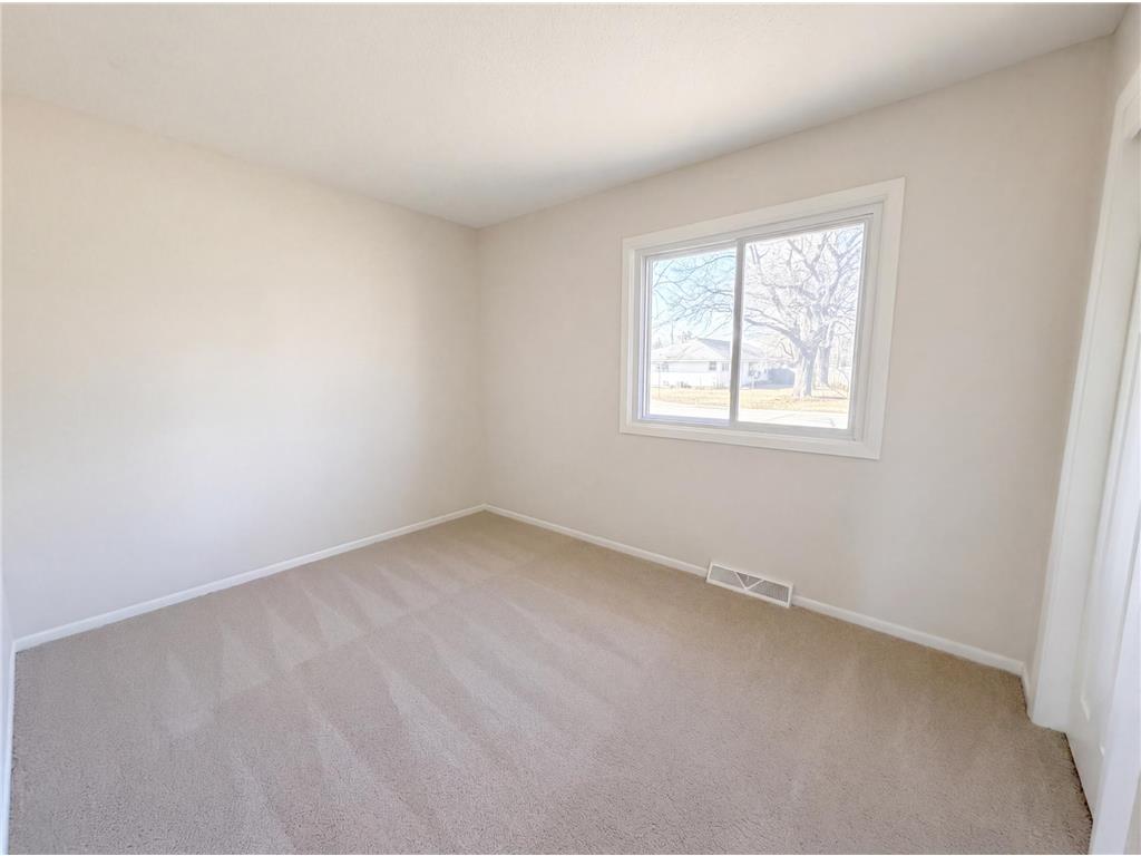 354 111th Avenue NW Coon Rapids MN 55448 7053999 image20