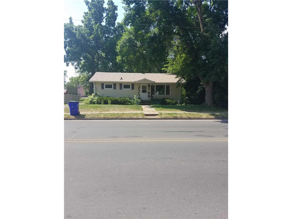 354 E 1st Street, New Richmond, WI, 54017 MLS 6271998 Edina Realty