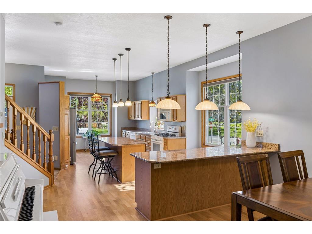 354 East Avenue Circle Mahtomedi MN 55115 7072250 image10