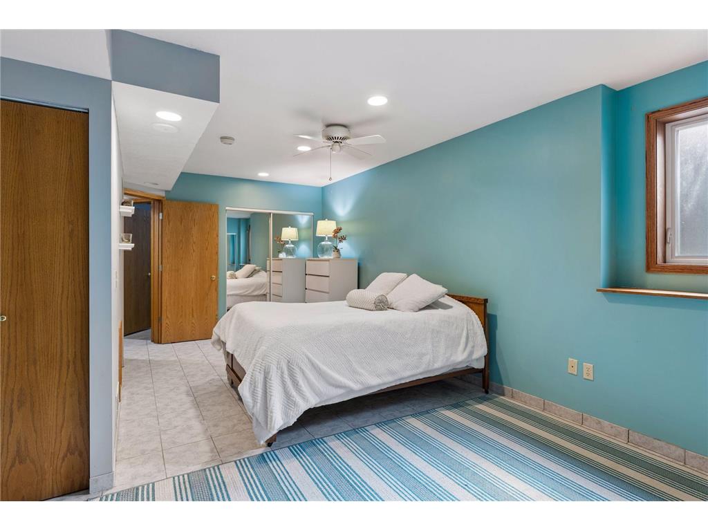 354 East Avenue Circle Mahtomedi MN 55115 7072250 image26
