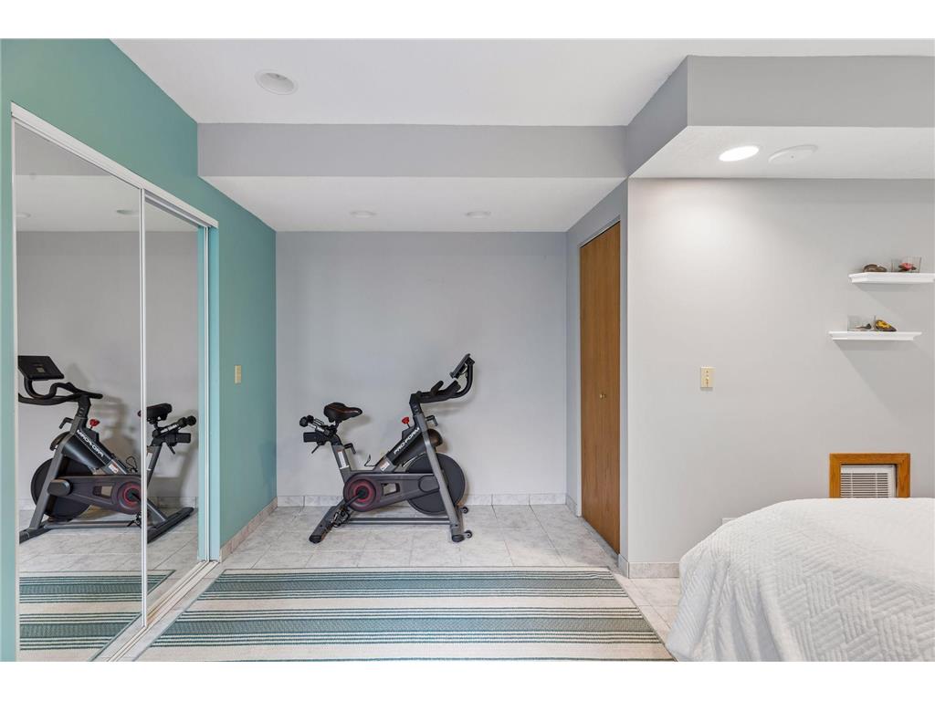 354 East Avenue Circle Mahtomedi MN 55115 7072250 image27