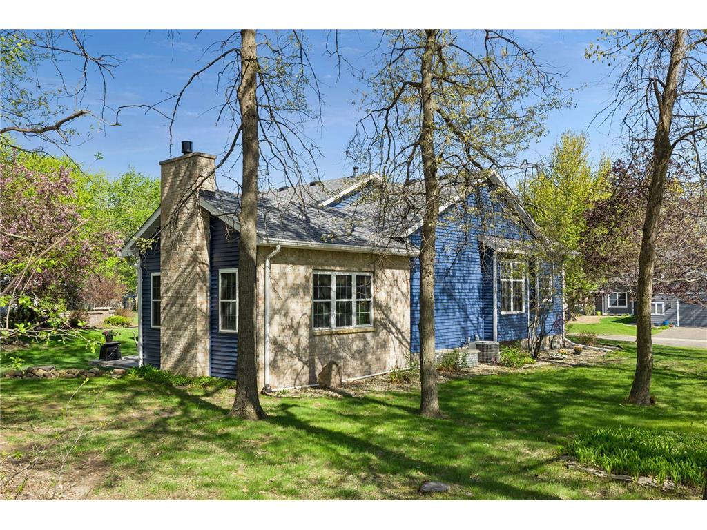 354 East Avenue Circle Mahtomedi MN 55115 7072250 image30