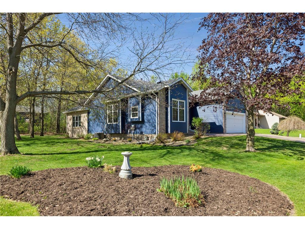 354 East Avenue Circle Mahtomedi MN 55115 7072250 image32