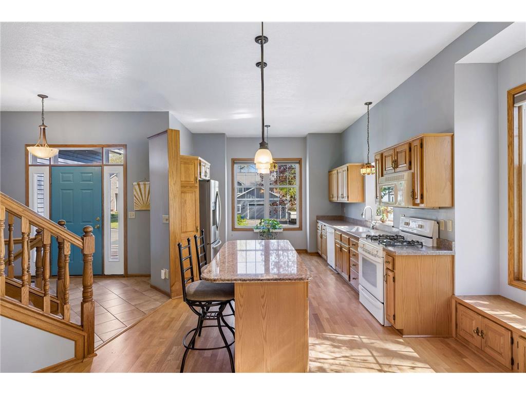 354 East Avenue Circle Mahtomedi MN 55115 7072250 image8