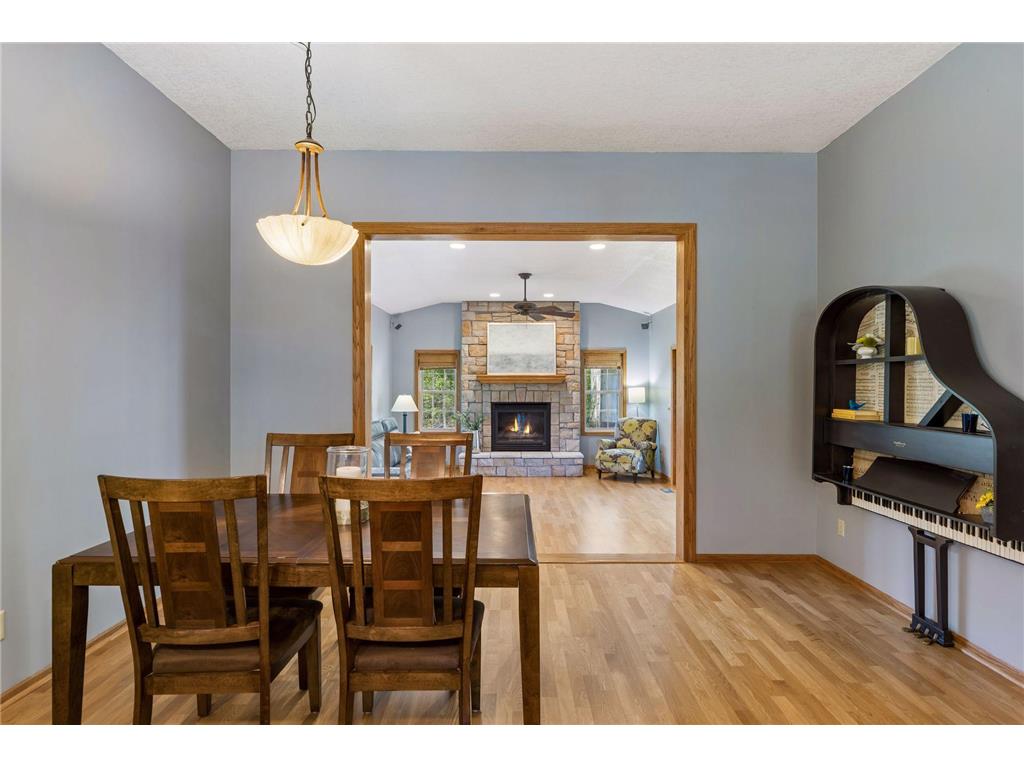 354 East Avenue Circle Mahtomedi MN 55115 7072250 image9