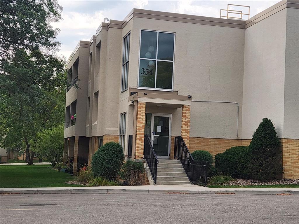 354 Elton Hills Drive NW #32 Rochester MN 55901 6441422 image1