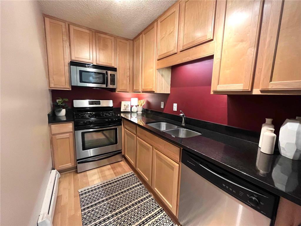 3540 Hennepin Avenue #102 Minneapolis MN 55408 6450121 image1