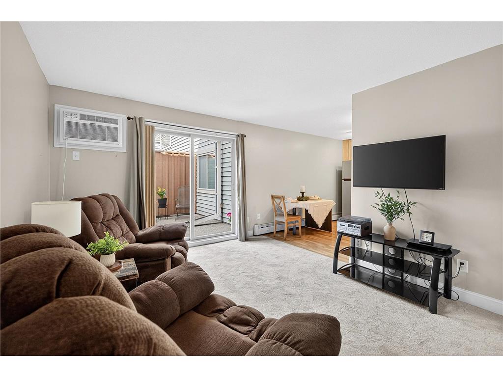 3540 Hennepin Avenue #117 Minneapolis MN 55408 7084167 image2