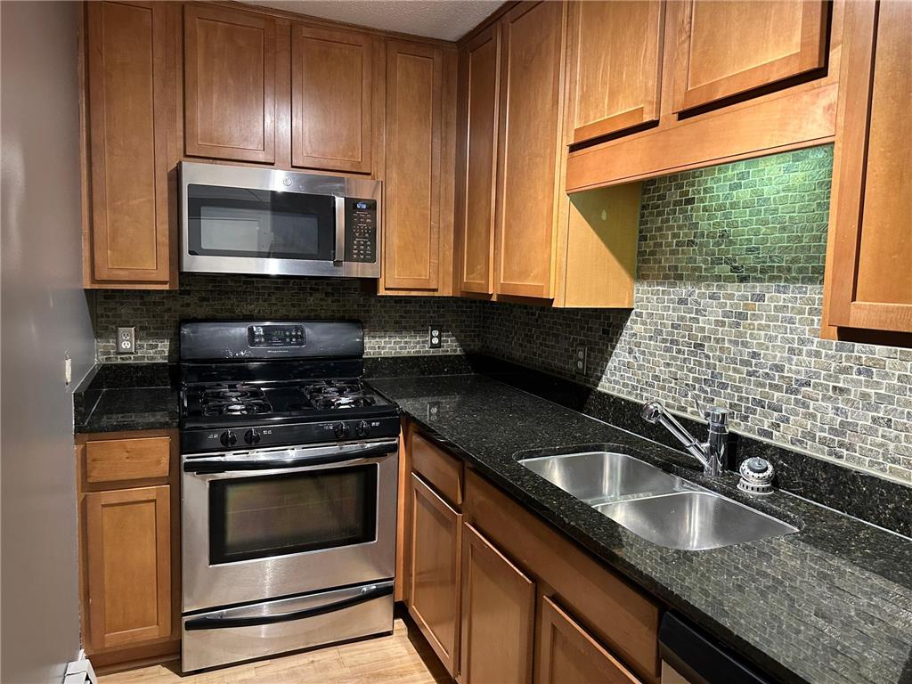 3540 Hennepin Avenue #202 Minneapolis MN 55408 7043980 image6