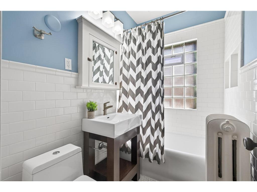 3542 Emerson Avenue S #201 Minneapolis MN 55408 7042916 image18