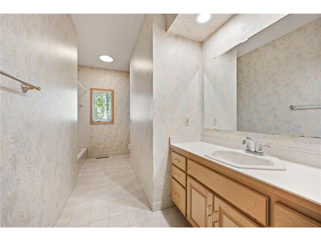 3542 Mississippi Drive NW Coon Rapids MN 55433 - Mississippi 7082609 image26