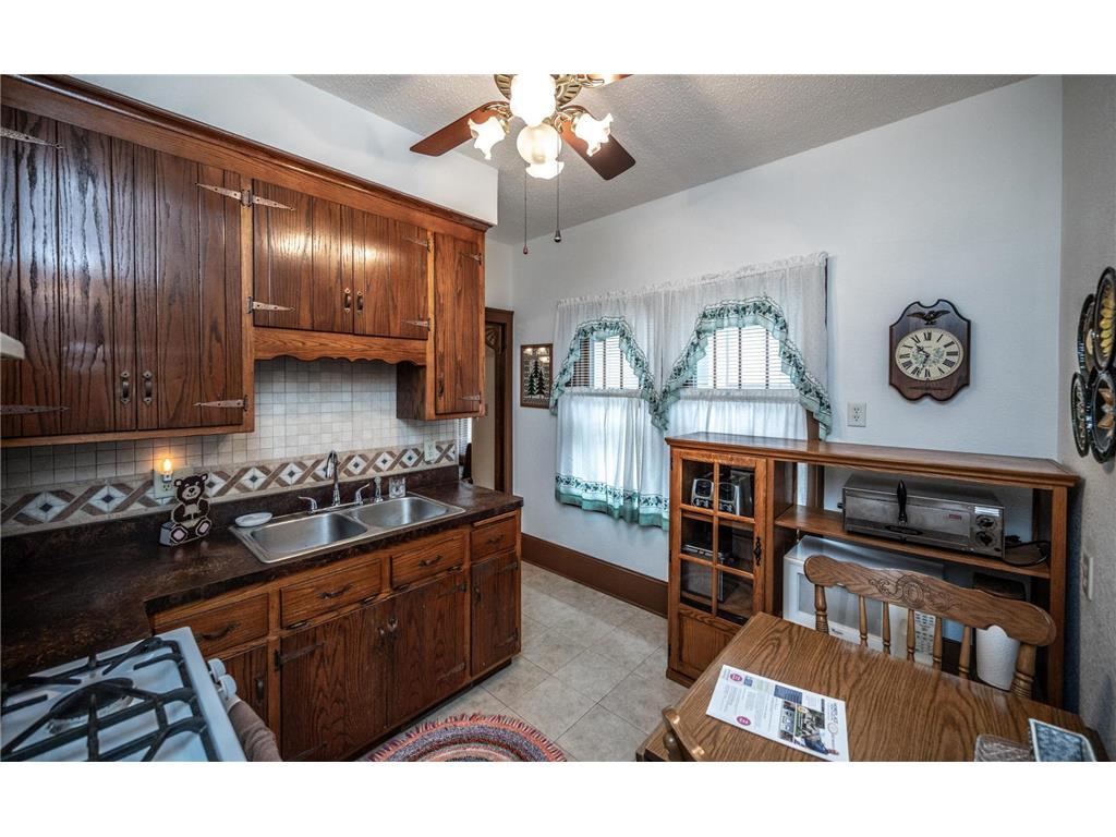 3543 Queen Avenue N Minneapolis MN 55412 7030764 image15