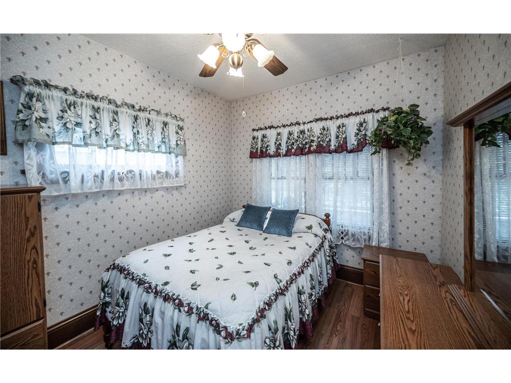 3543 Queen Avenue N Minneapolis MN 55412 7030764 image18