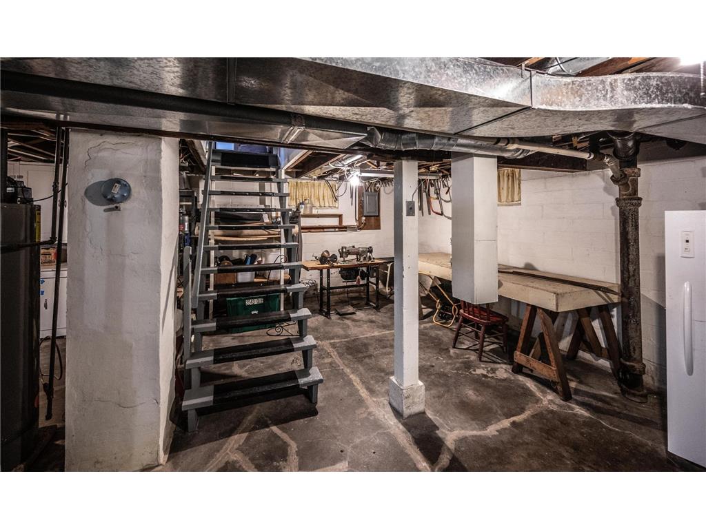 3543 Queen Avenue N Minneapolis MN 55412 7030764 image23