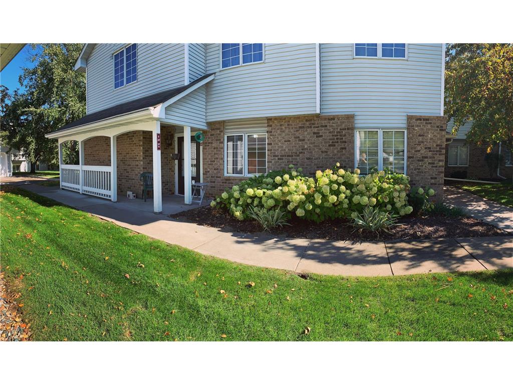 3545 Blue Jay Way 107, Eagan, MN, 55123 MLS 6440258 Edina Realty