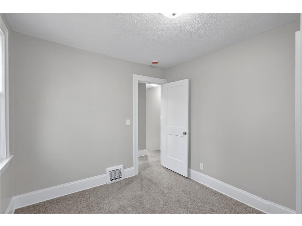3546 Russell Avenue N Minneapolis MN 55412 7052293 image27