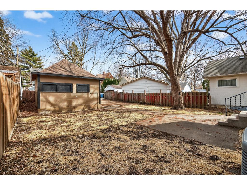 3546 Russell Avenue N Minneapolis MN 55412 7052293 image46