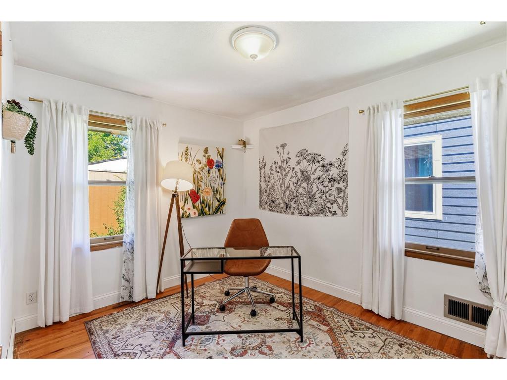 3547 Dupont Avenue N Minneapolis MN 55412 7102046 image19
