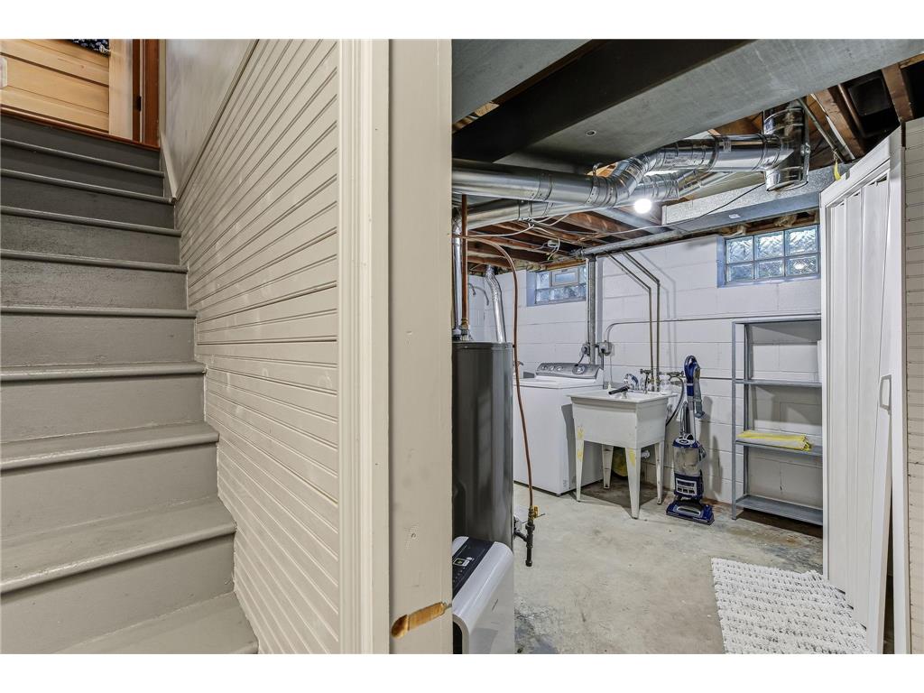 3547 Dupont Avenue N Minneapolis MN 55412 7102046 image26