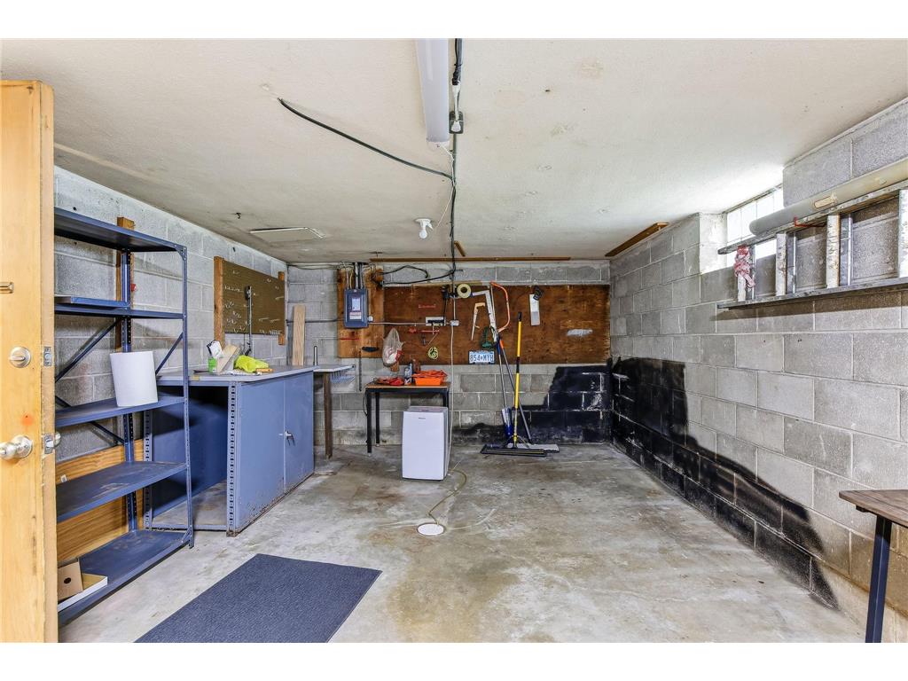 3547 Dupont Avenue N Minneapolis MN 55412 7102046 image31