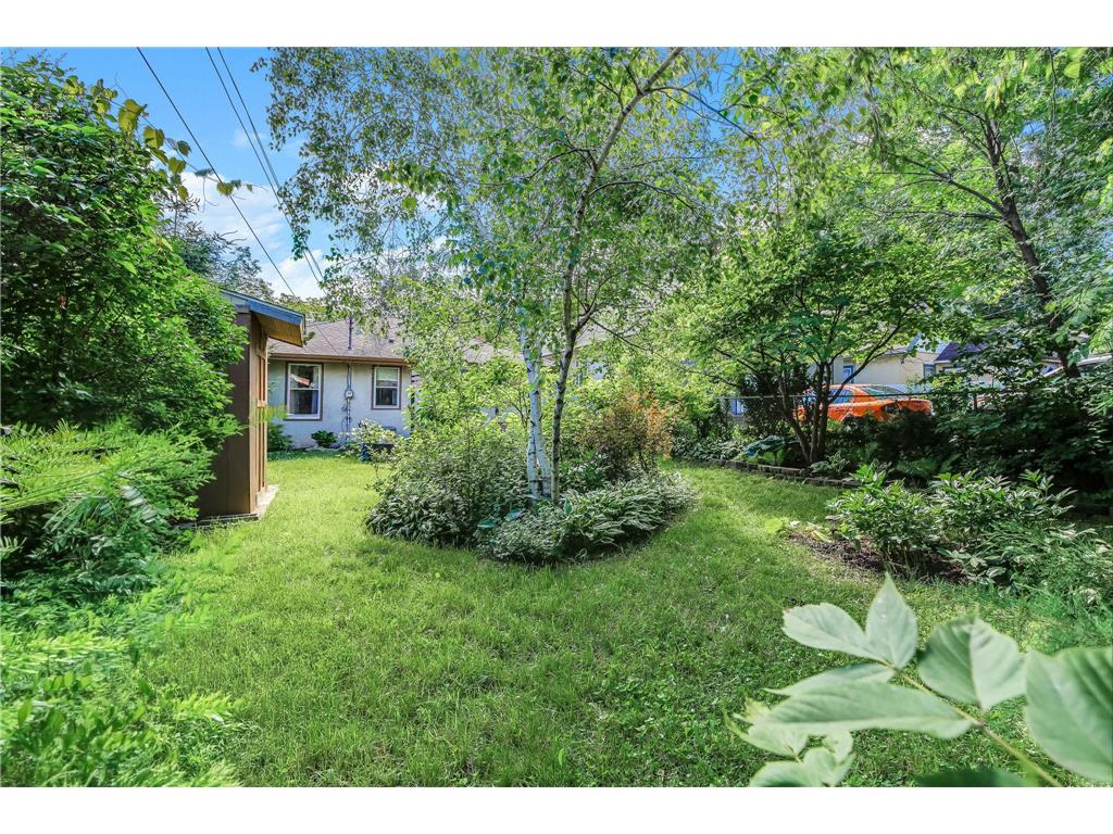 3547 Dupont Avenue N Minneapolis MN 55412 7102046 image39