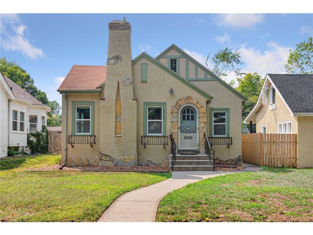 3547 Irving Avenue N Minneapolis MN 55412 6407224 image1