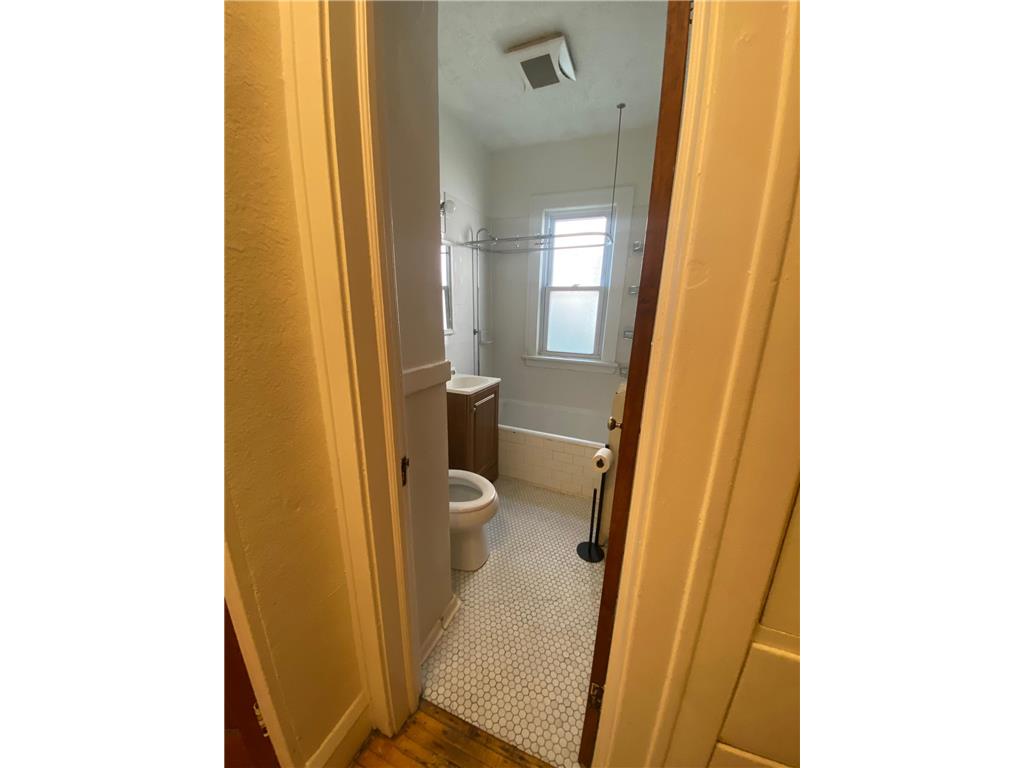 3548 Portland Avenue Minneapolis MN 55407 7079608 image18