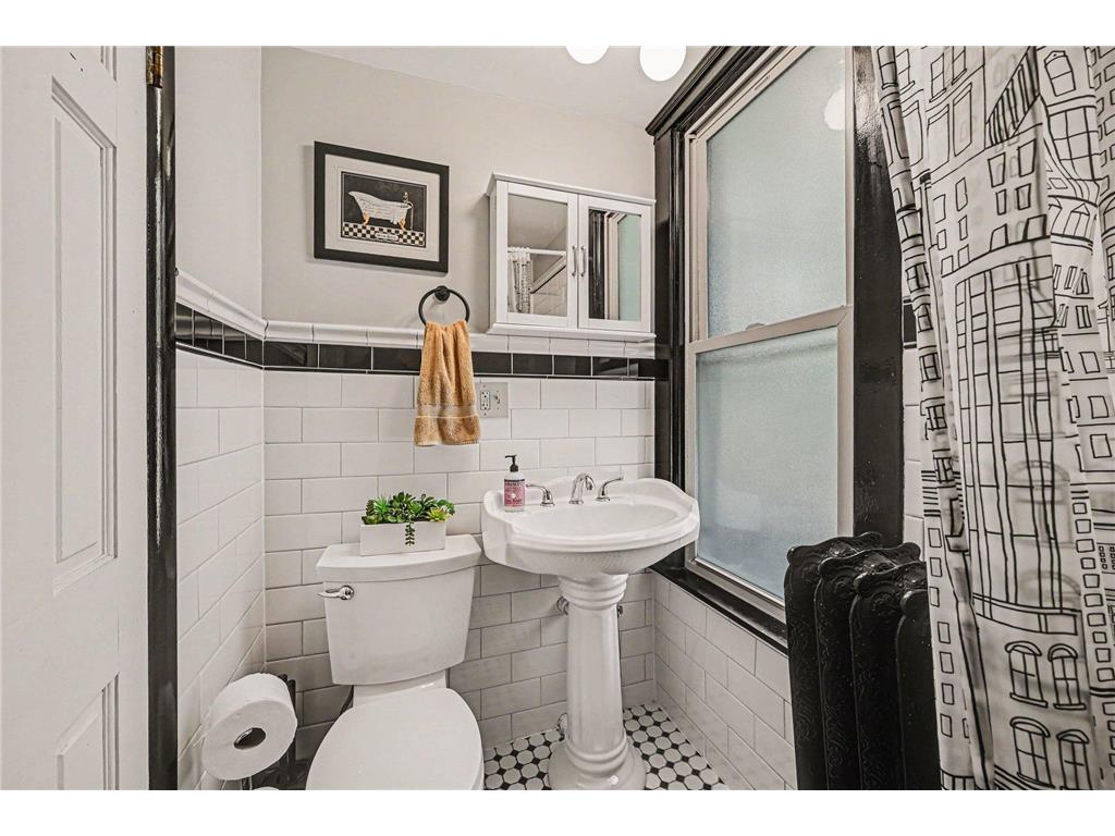 3549 Humboldt Avenue S Minneapolis MN 55408 7076521 image22