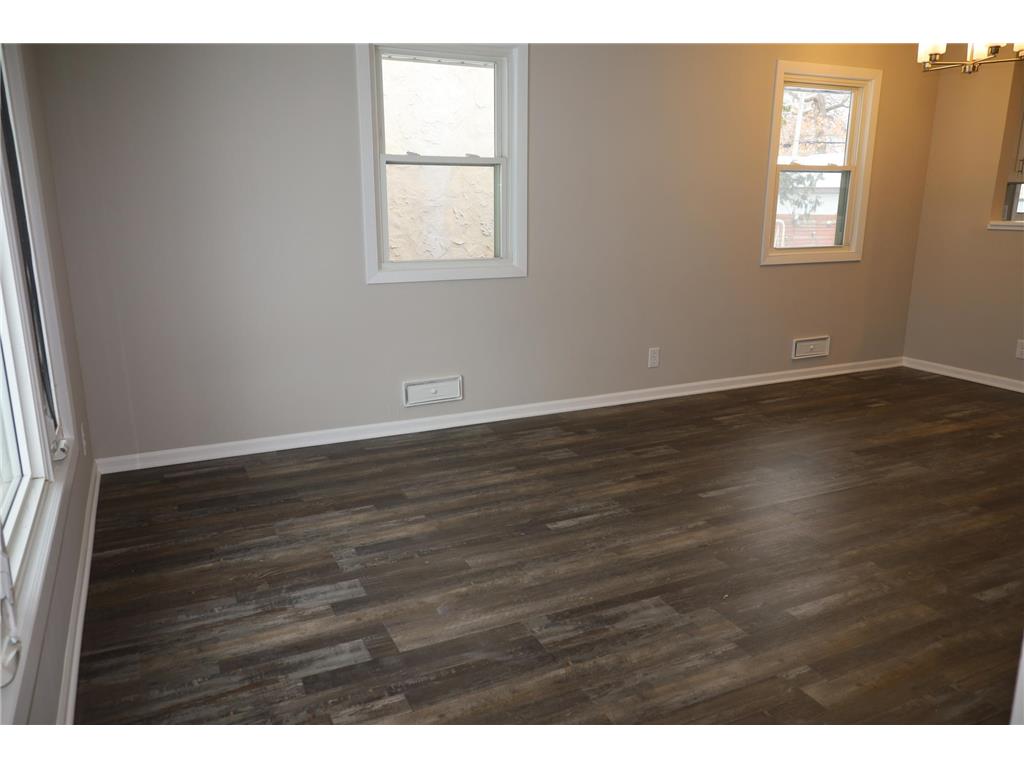 3549 Kyle Avenue N Crystal MN 55422 7024679 image10