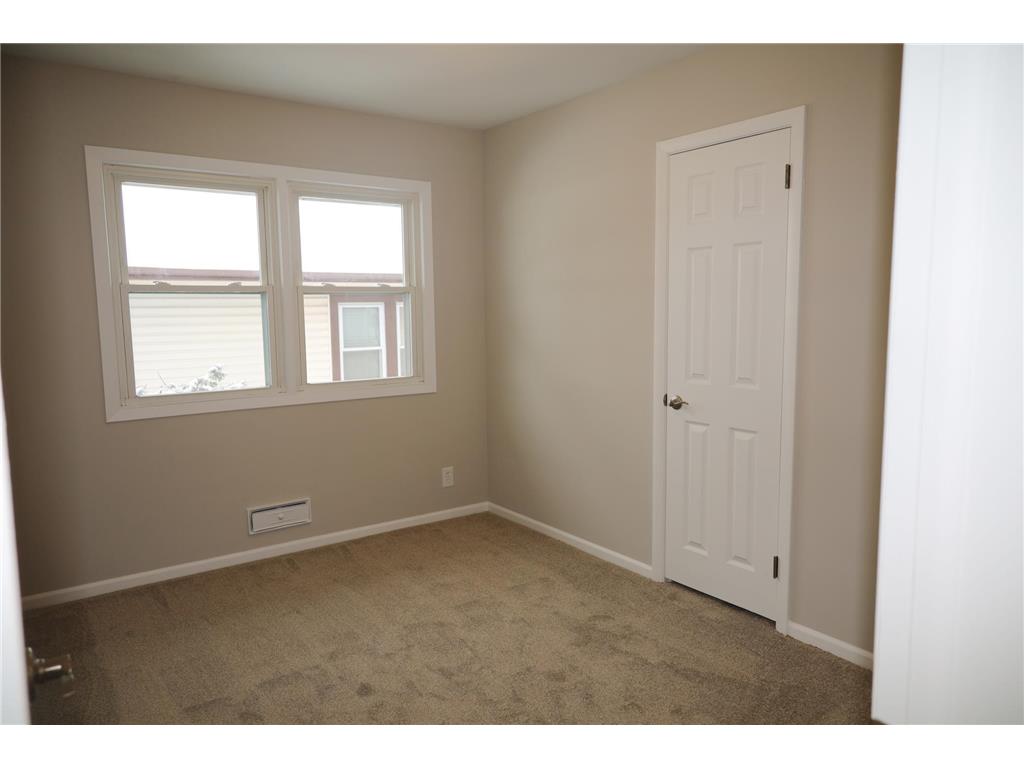 3549 Kyle Avenue N Crystal MN 55422 7024679 image12