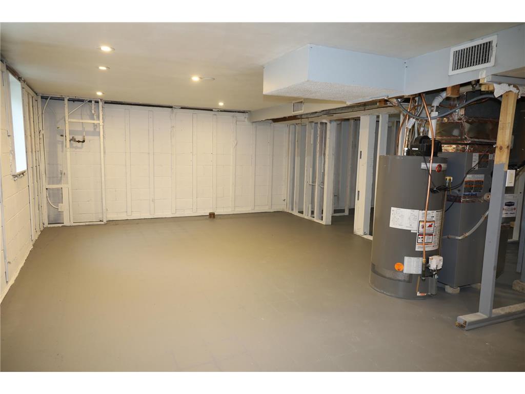 3549 Kyle Avenue N Crystal MN 55422 7024679 image16