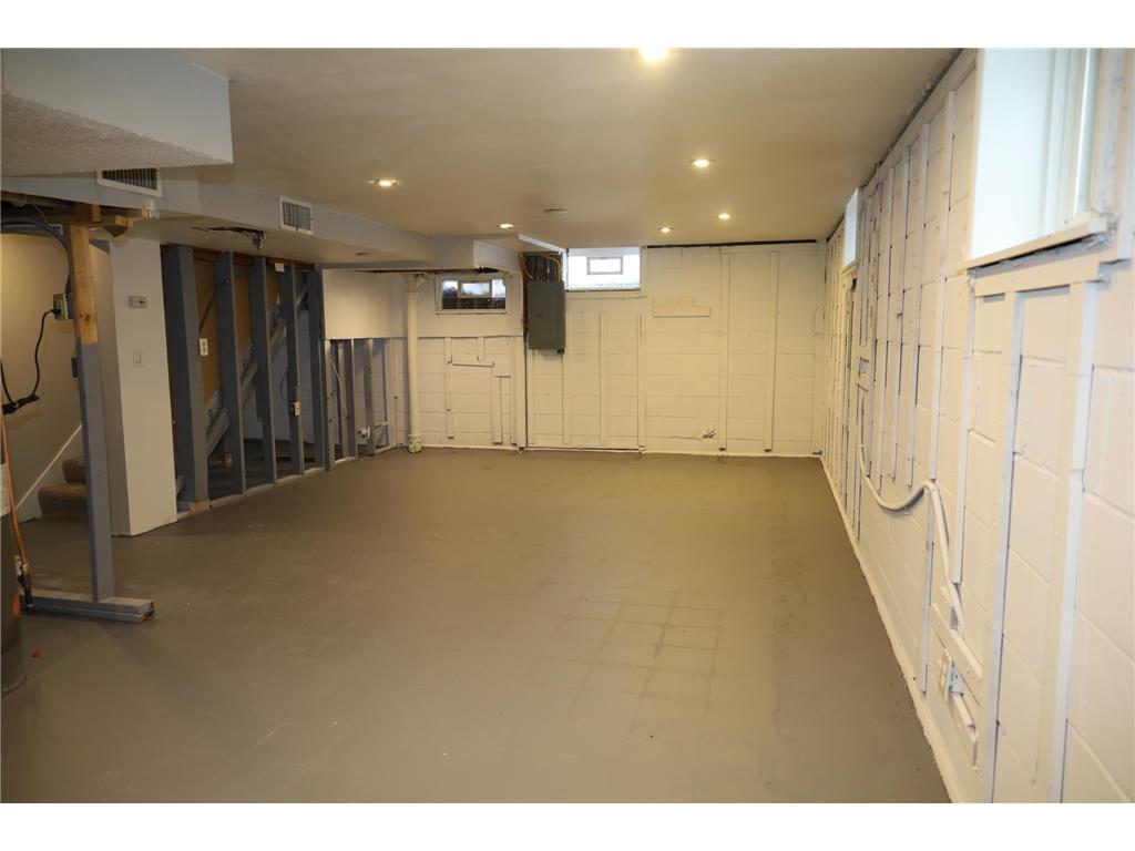 3549 Kyle Avenue N Crystal MN 55422 7024679 image17