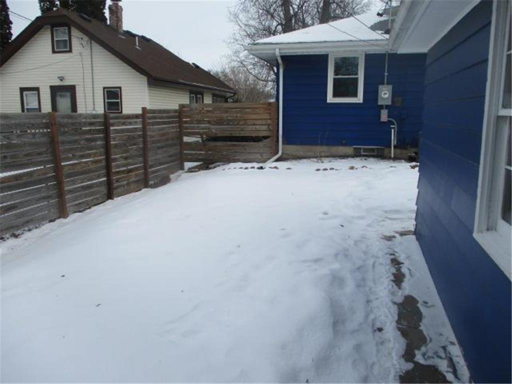 3549 Kyle Avenue N Crystal MN 55422 7024679 image23