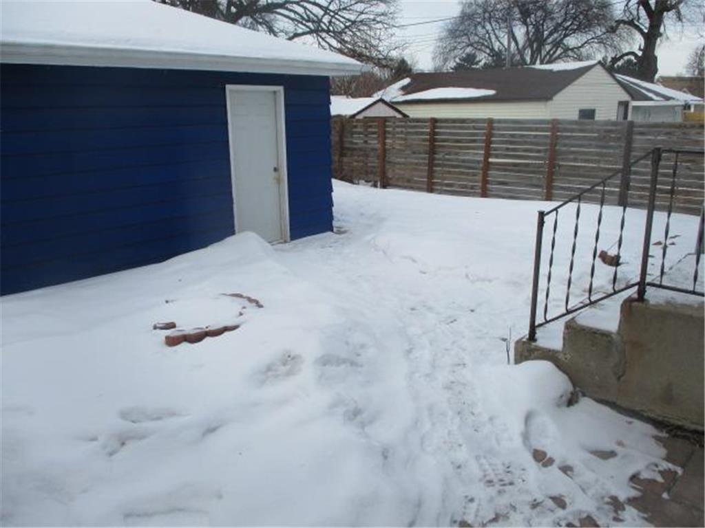 3549 Kyle Avenue N Crystal MN 55422 7024679 image24