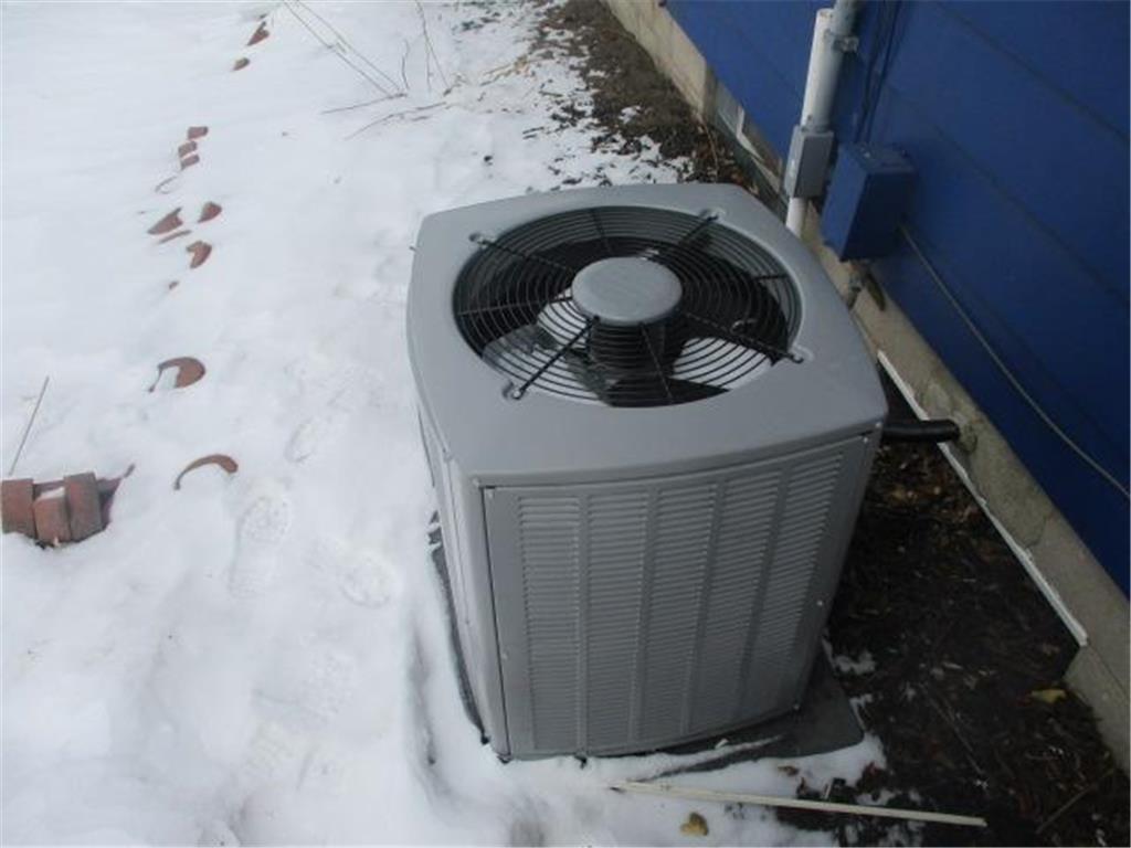 3549 Kyle Avenue N Crystal MN 55422 7024679 image31