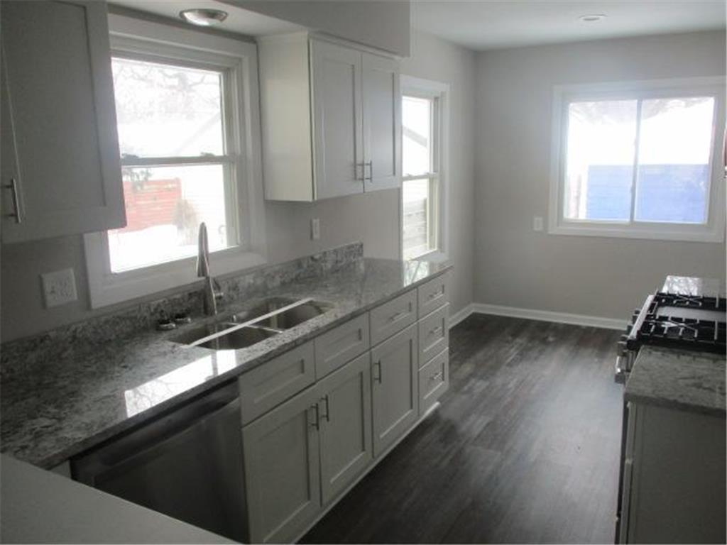 3549 Kyle Avenue N Crystal MN 55422 7024679 image36