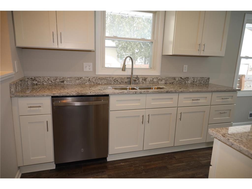 3549 Kyle Avenue N Crystal MN 55422 7024679 image7