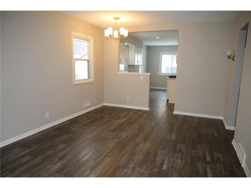 3549 Kyle Avenue N Crystal MN 55422 7024679 image9