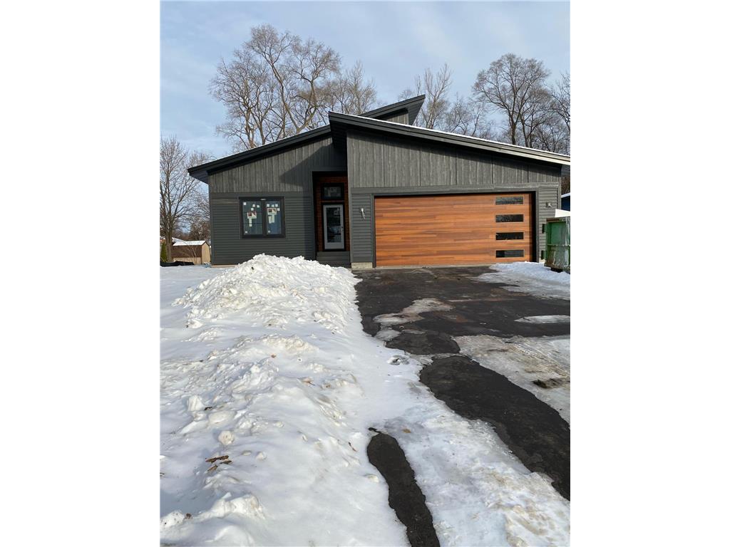 355 County Road B E Maplewood MN 55117 6334316 image1