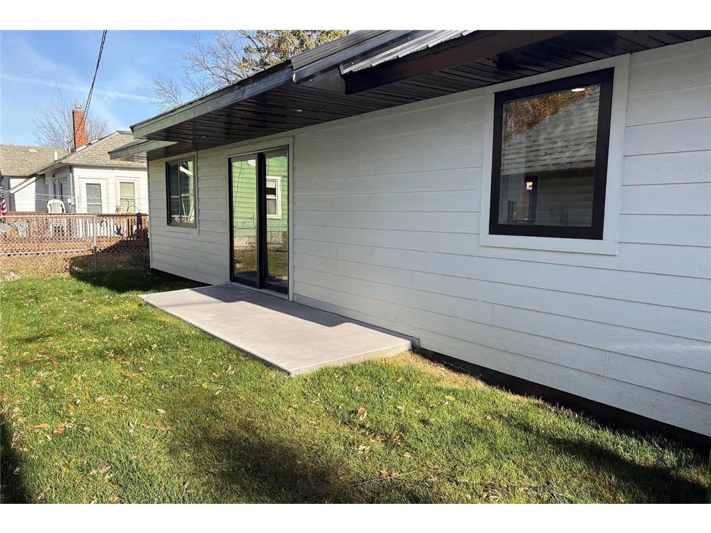 355 Laird Street Winona MN 55987 6826004 image2