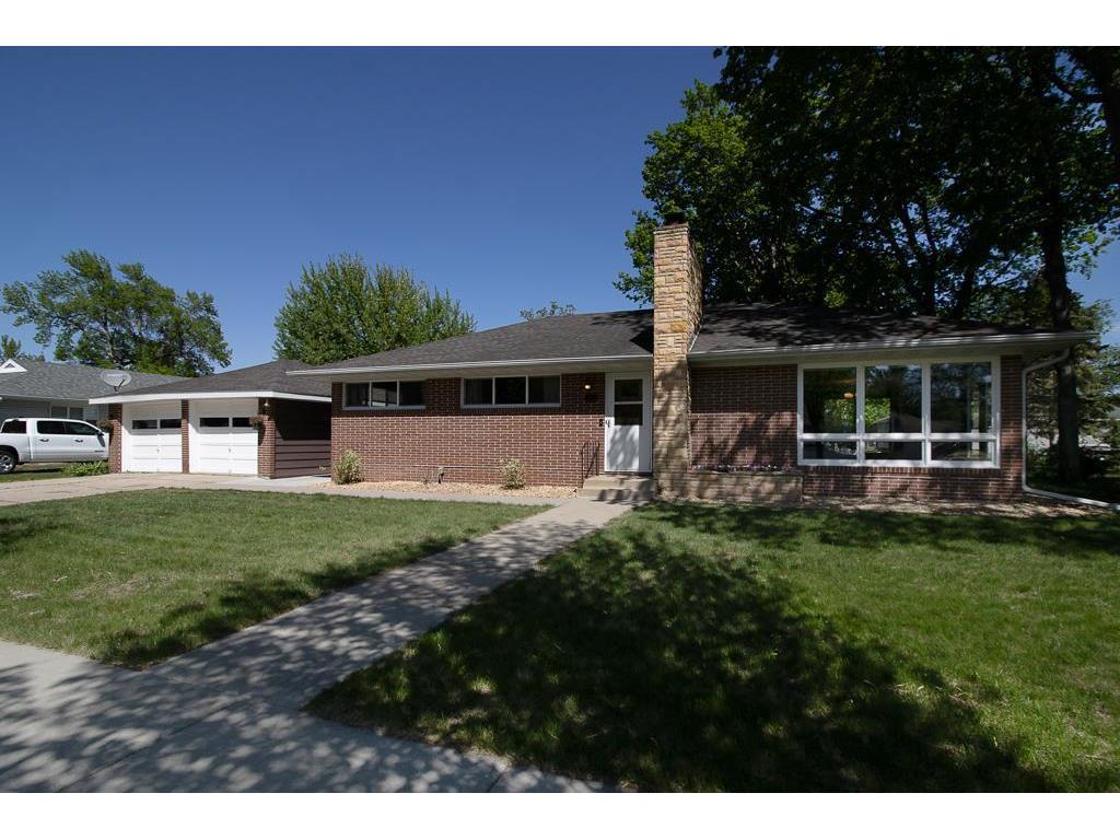 355 N Lexington Avenue Le Center MN 56057 6720465 image1